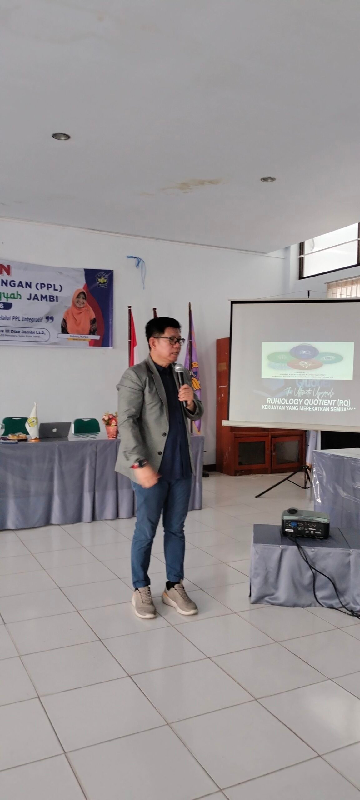 Nyalakan Ruh Pendidikan: Fenomena Murid Menolak Guru?