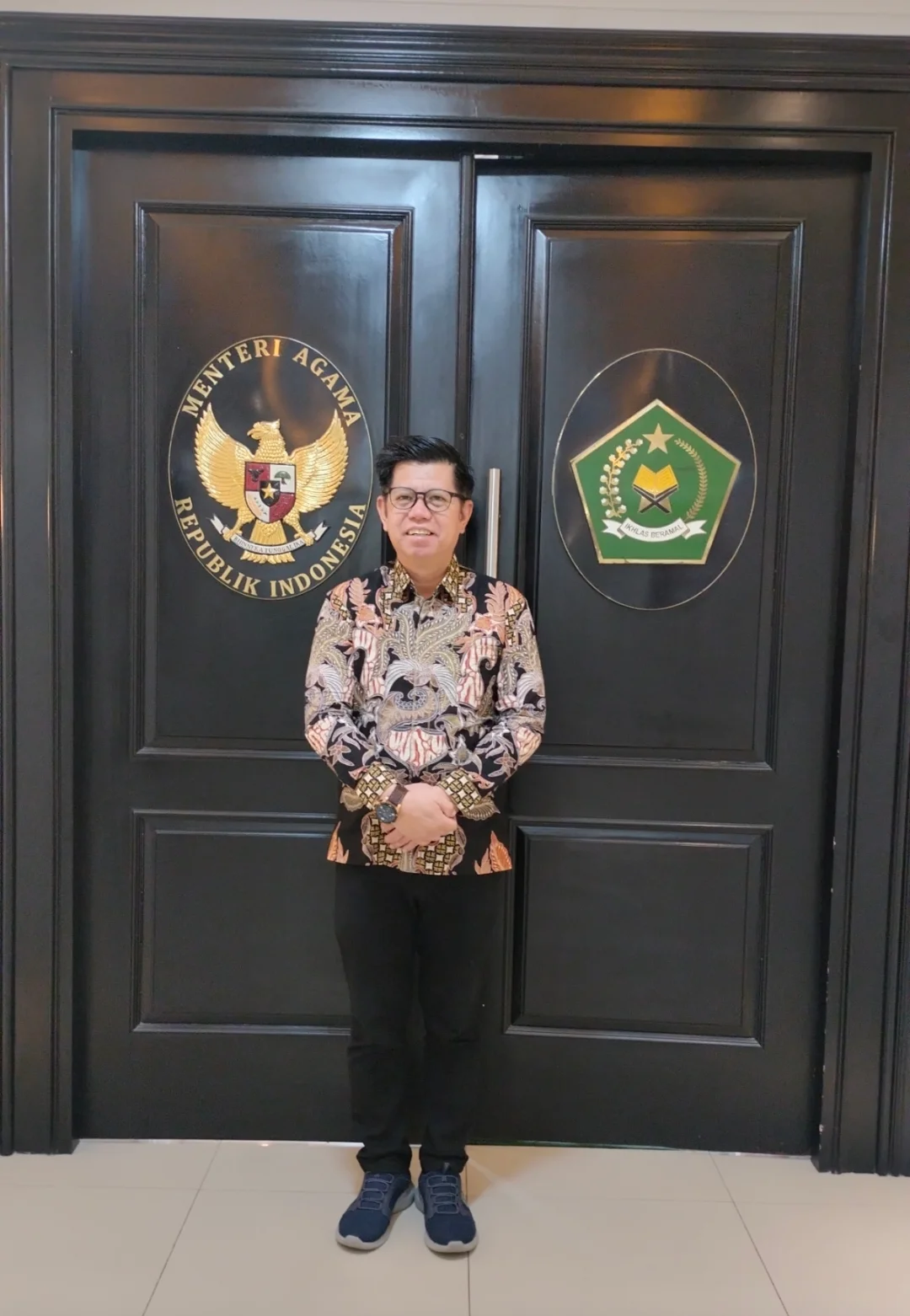 Mengakhiri Era Kamuflase Motivasi: Menuju Paradigma Kepemimpinan Berbasis Kesadaran