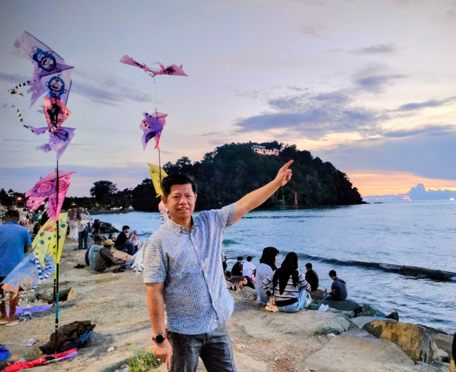 Ruhiologi vs. Psikologi Barat: Rekonstruksi Kesehatan Mental di Era Kecerdasan Buatan dan Informasi Berlebih